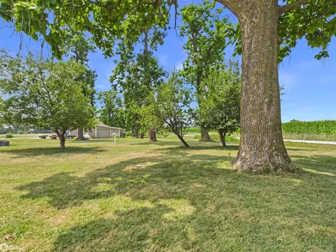 3229 243rd Avenue Keokuk IA 52632