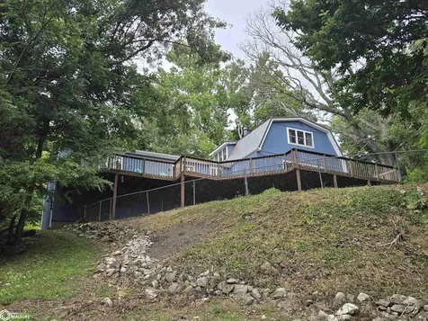 10552 Rolling Hills Drive Burlington IA 52601