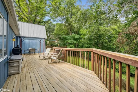 10552 Rolling Hills Drive Burlington IA 52601