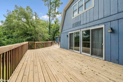 10552 Rolling Hills Drive Burlington IA 52601