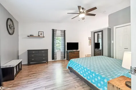 10552 Rolling Hills Drive Burlington IA 52601