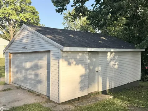 632 N Cooper Ottumwa IA 52501