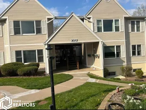 701 E Lowe #323 Fairfield IA 52556