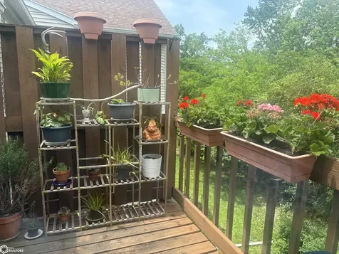 701 E Lowe #323 Fairfield IA 52556