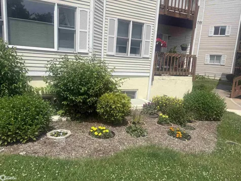 701 E Lowe #323 Fairfield IA 52556