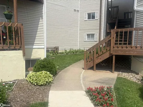 701 E Lowe #323 Fairfield IA 52556
