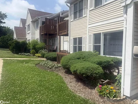 701 E Lowe #323 Fairfield IA 52556