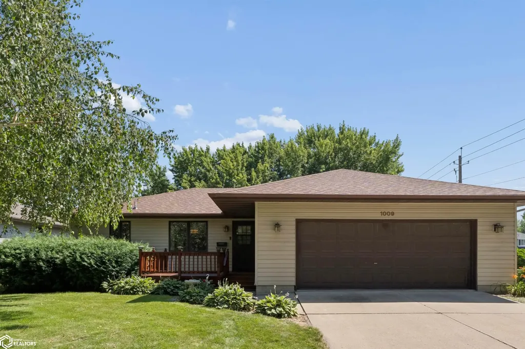 1009 15th Street SE Mason City IA 50401