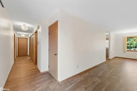 1009 15th Street SE Mason City IA 50401