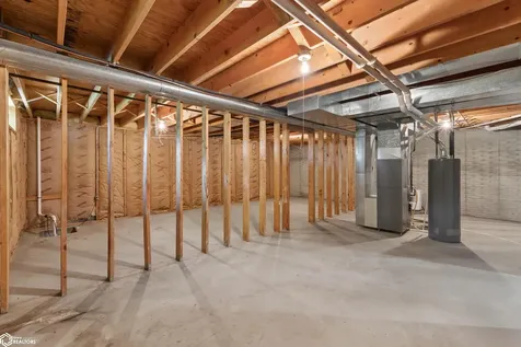 1009 15th Street SE Mason City IA 50401