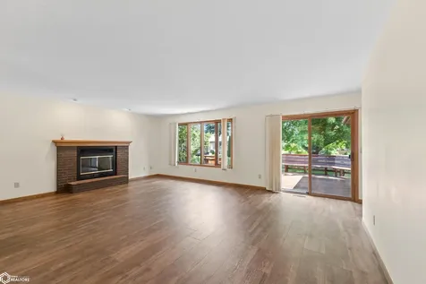 1009 15th Street SE Mason City IA 50401