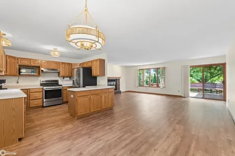 1009 15th Street SE Mason City IA 50401
