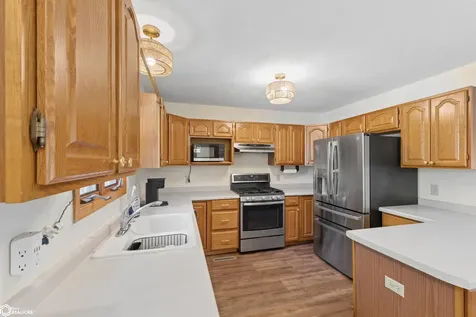 1009 15th Street SE Mason City IA 50401