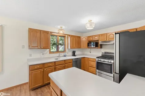 1009 15th Street SE Mason City IA 50401