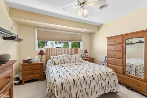 1703 1st Avenue N Clear Lake IA 50428