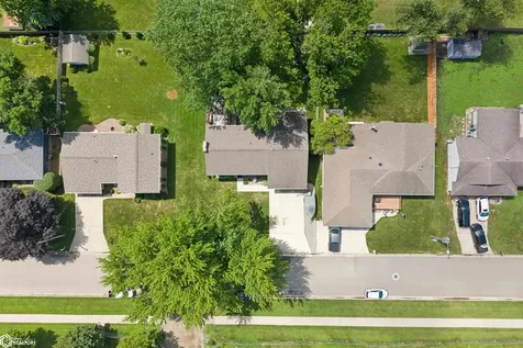 1703 1st Avenue N Clear Lake IA 50428