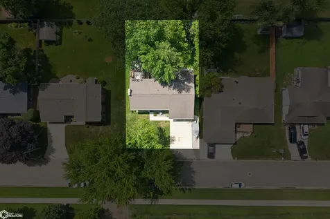 1703 1st Avenue N Clear Lake IA 50428