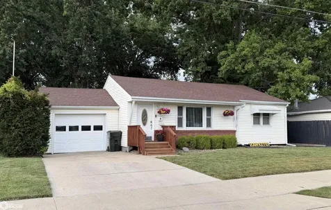 1213 E Avenue E Oskaloosa IA 52577