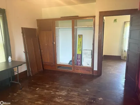 17859 Oo Avenue Iowa Falls IA 50126