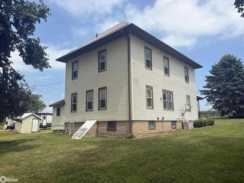 17859 Oo Avenue Iowa Falls IA 50126