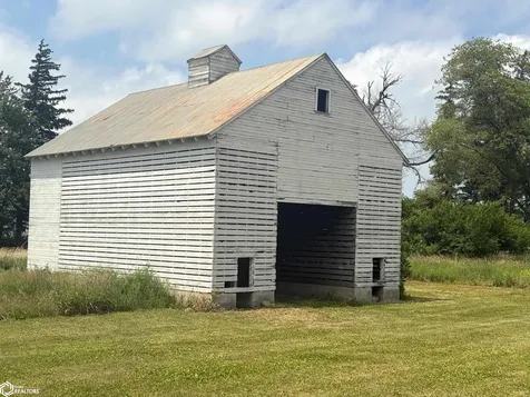 17859 Oo Avenue Iowa Falls IA 50126