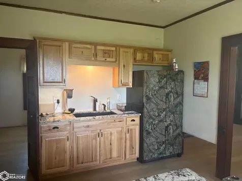 17859 Oo Avenue Iowa Falls IA 50126