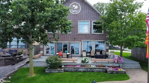 15441 Bayside Avenue Clear Lake IA 50428