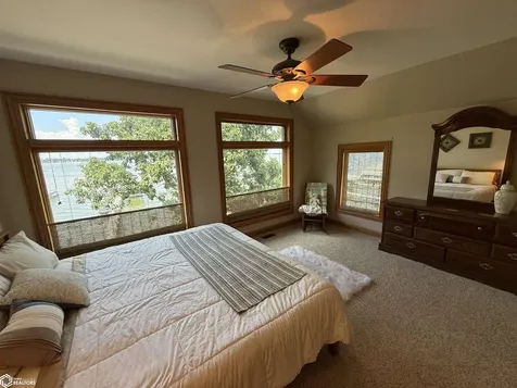 15441 Bayside Avenue Clear Lake IA 50428