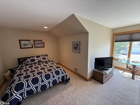 15441 Bayside Avenue Clear Lake IA 50428