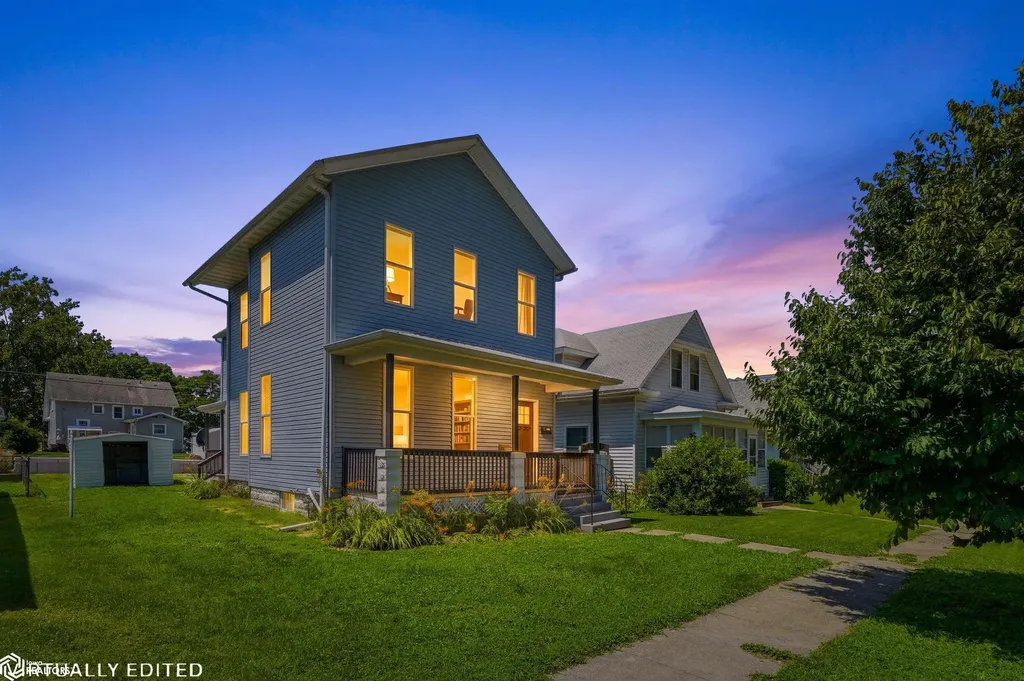 1007 S 14th Street Burlington IA 52601