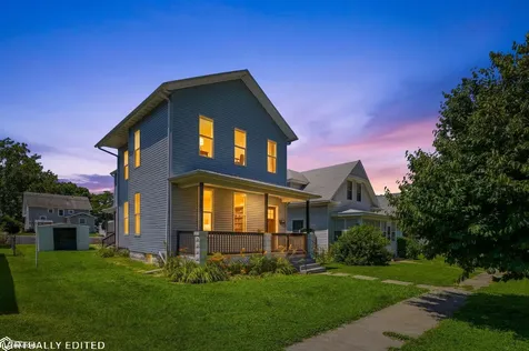1007 S 14th Street Burlington IA 52601