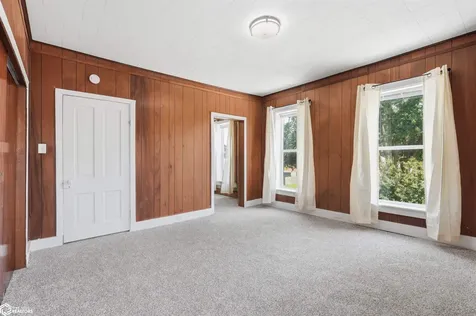 1007 S 14th Street Burlington IA 52601