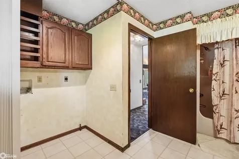 3112 Crystal Drive Burlington IA 52601