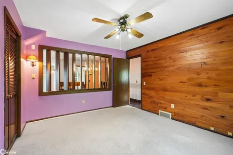 3112 Crystal Drive Burlington IA 52601
