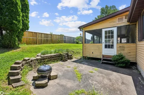 3112 Crystal Drive Burlington IA 52601