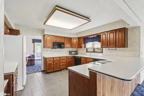 3112 Crystal Drive Burlington IA 52601