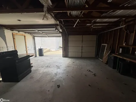 1905 14th Avenue Eldora IA 50627