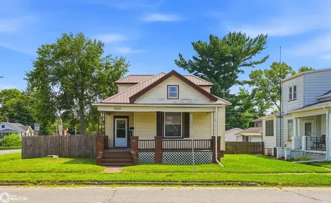 2004 Avenue H Fort Madison IA 52627