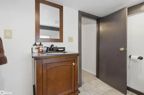 2004 Avenue H Fort Madison IA 52627
