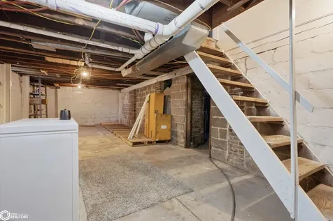 2004 Avenue H Fort Madison IA 52627