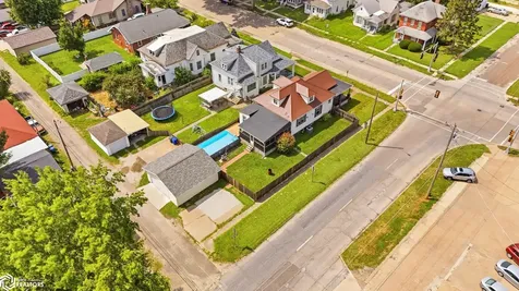 2004 Avenue H Fort Madison IA 52627