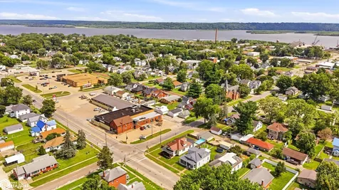 2004 Avenue H Fort Madison IA 52627