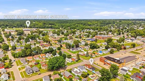 2004 Avenue H Fort Madison IA 52627