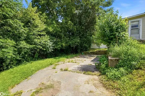 1326 Griswold Street Burlington IA 52601