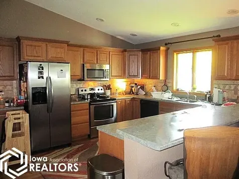 340 W Cardinal Street Garner IA 50438