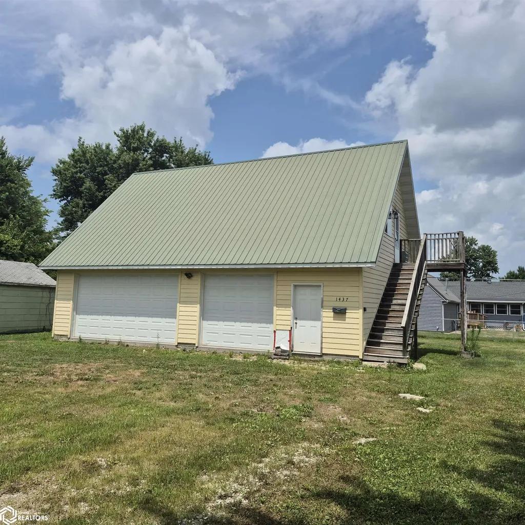 1437 Swanson Avenue Ottumwa IA 52501