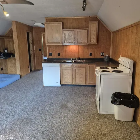 1437 Swanson Avenue Ottumwa IA 52501