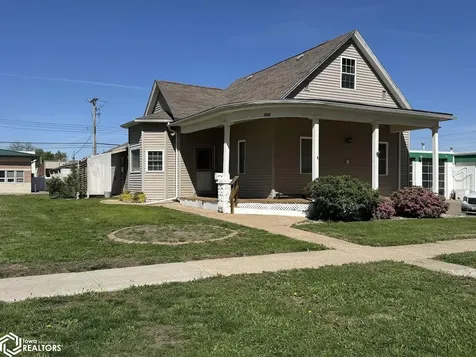 115 Swan Street West Burlington IA 52655