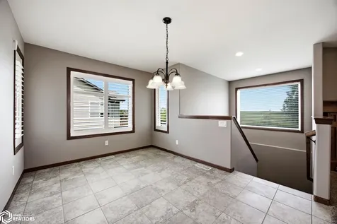 3405 Hemingway Street Marion IA 52302