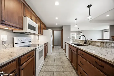 3405 Hemingway Street Marion IA 52302